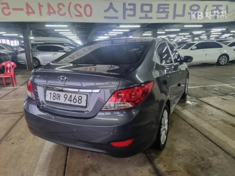 Hyundai Accent