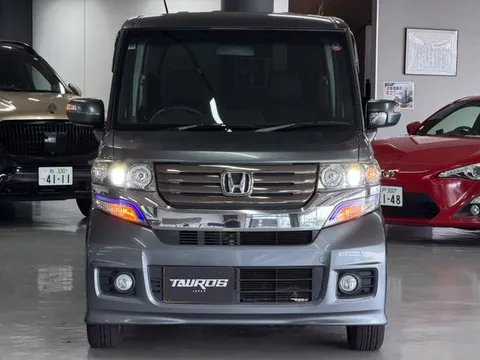 Honda N-BOX Plus Custom