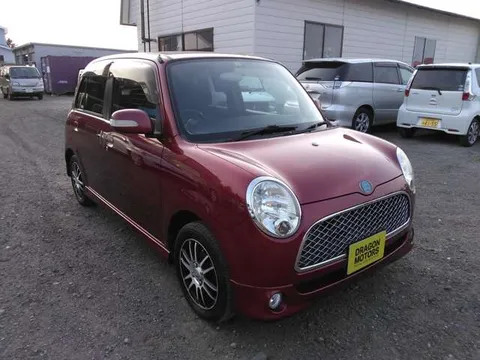 Daihatsu Mira Gino