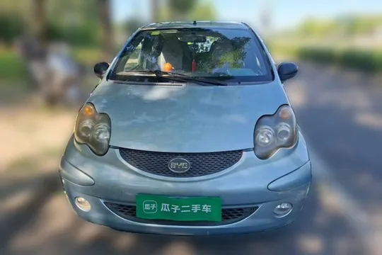 BYD F0