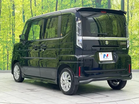 Suzuki Spacia Custom