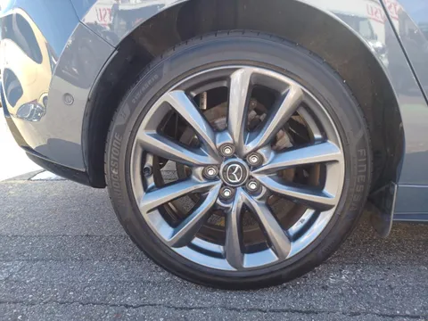 Mazda MAZDA3 Fastback