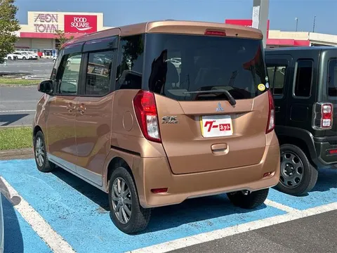 Mitsubishi eK Space