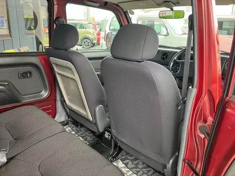Daihatsu Naked