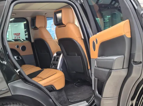 Land Rover