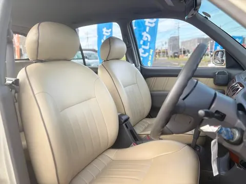 Mitsuoka Viewt