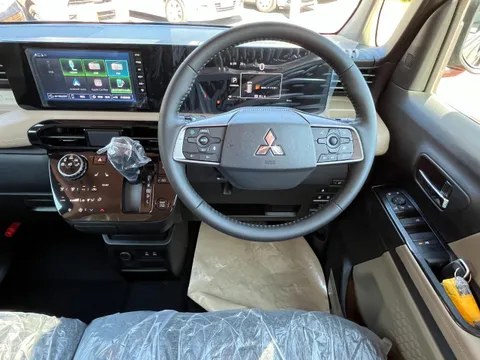 Mitsubishi Delica Mini