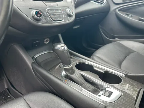 Chevrolet Malibu XL