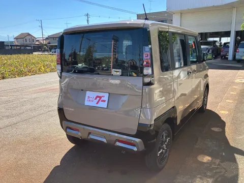 Mitsubishi Delica Mini