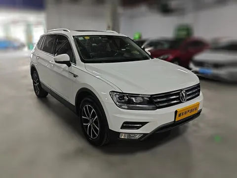 Volkswagen Tiguan L