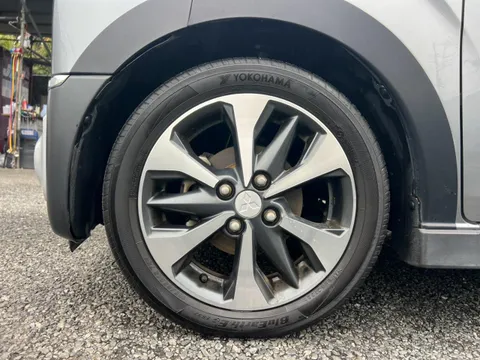 Mitsubishi eK X