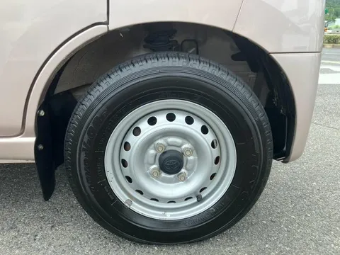 Toyota Pixis Van