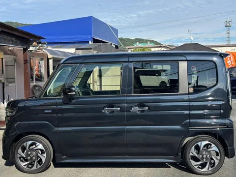Suzuki Spacia Custom
