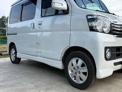 Daihatsu Atrai Wagon