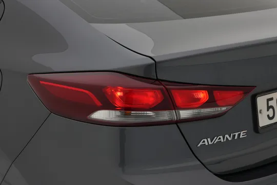 Hyundai Elantra (Avante)