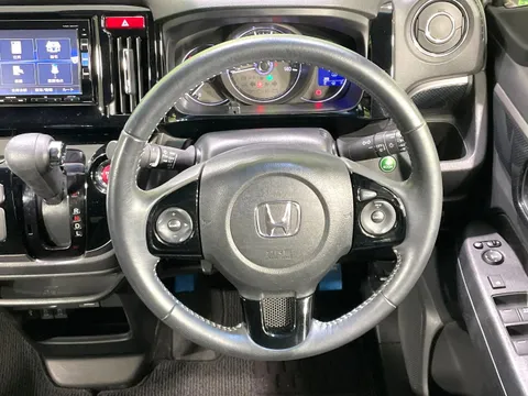 Honda N-WGN Custom