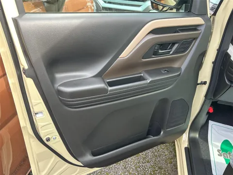 Suzuki Spacia