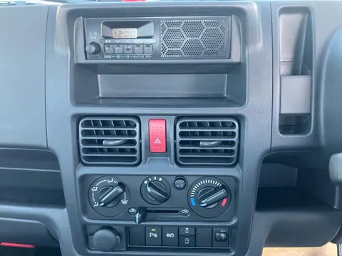 Mitsubishi Minicab Truck
