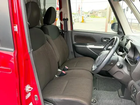 Mitsubishi eK Space Custom