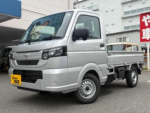 Nissan Clipper Truck