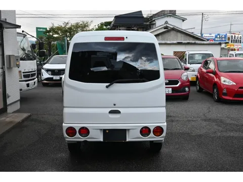 Mitsubishi Minicab Van