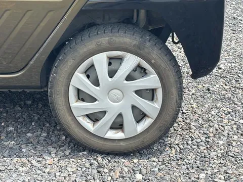 Daihatsu Naked