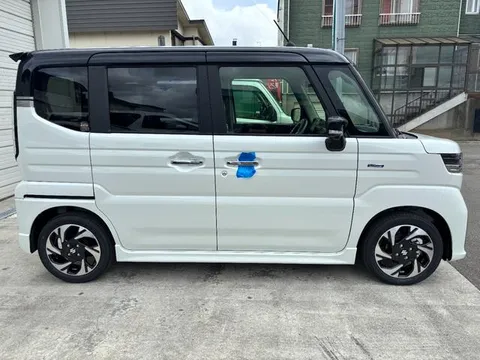 Suzuki Spacia Custom