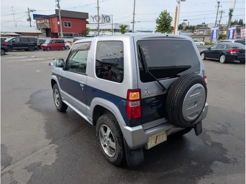 Mitsubishi Pajero Mini