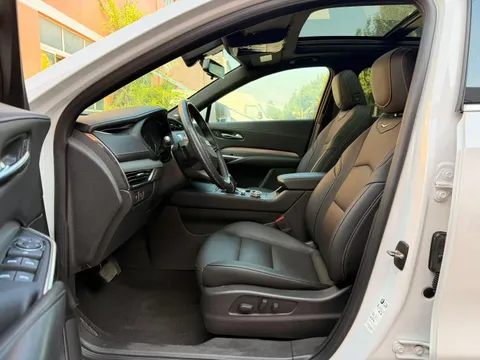 Cadillac XT4