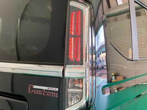 Suzuki Spacia Custom