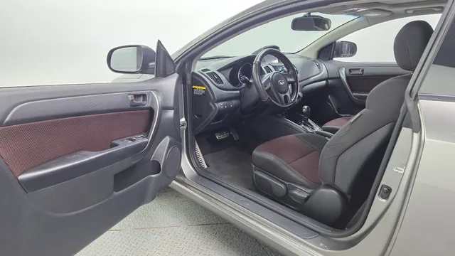 Kia Cerato (Forte)