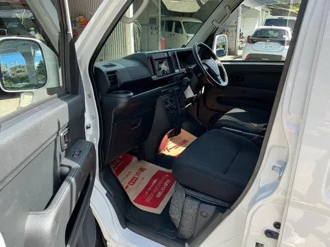 Toyota Pixis Van