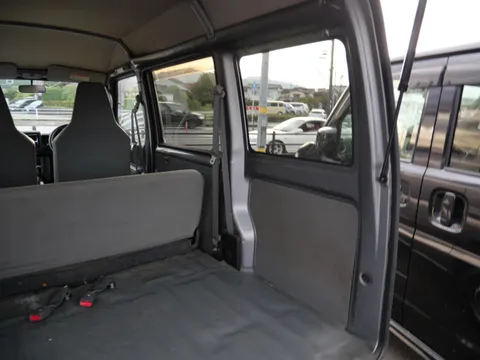Mitsubishi Minicab Van