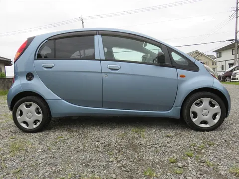 Mitsubishi I
