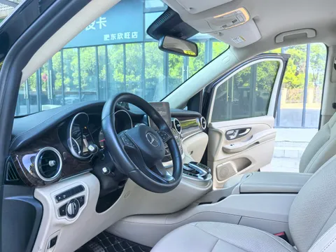 Mercedes-Benz V-Class