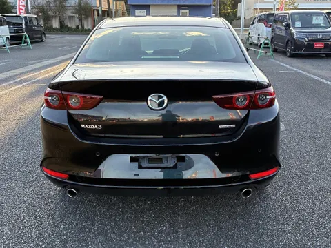 Mazda MAZDA3 Sedan