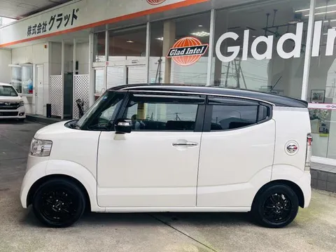 Honda N-BOX Slash