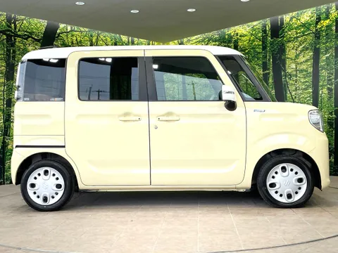 Suzuki Spacia