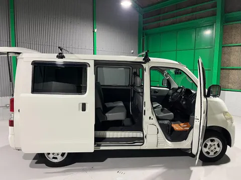 Toyota TownAce Van