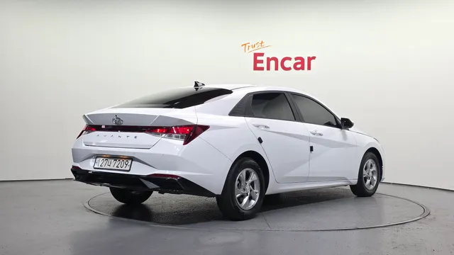 Hyundai Elantra (Avante)
