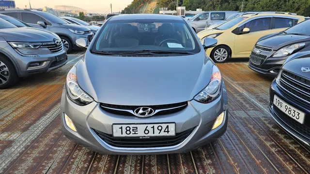 Hyundai Elantra (Avante)