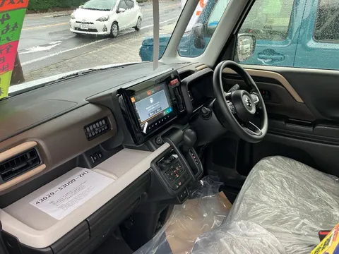 Suzuki Spacia