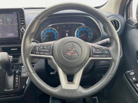 Mitsubishi eK X