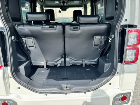 Toyota Pixis Mega