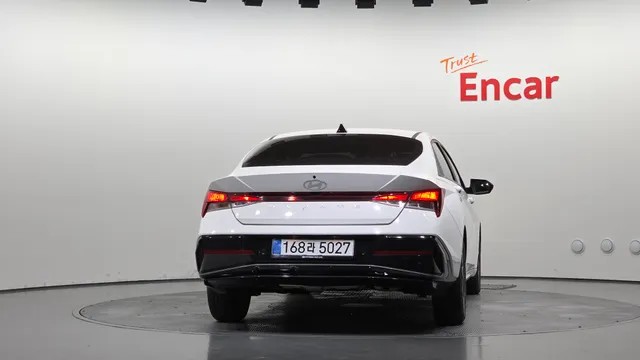 Hyundai Elantra (Avante)