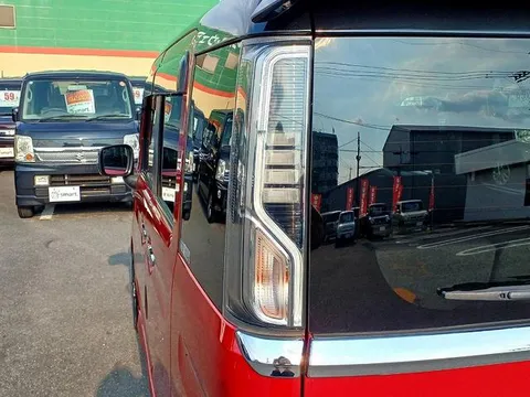 Suzuki Spacia Custom