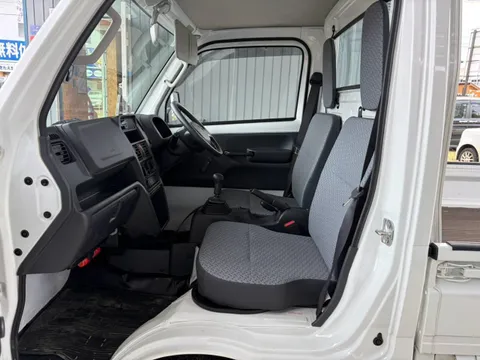 Nissan Clipper Truck