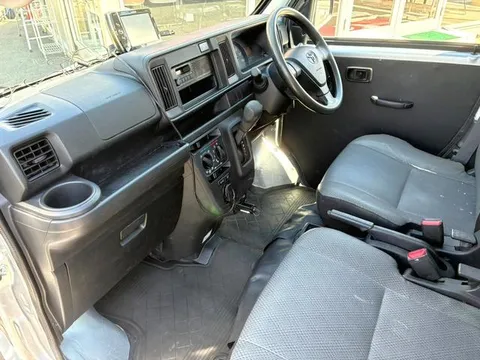 Toyota Pixis Van