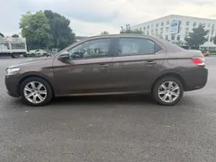 Peugeot 301