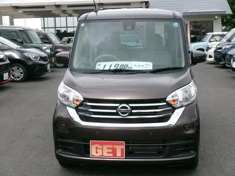 Nissan Dayz Roox